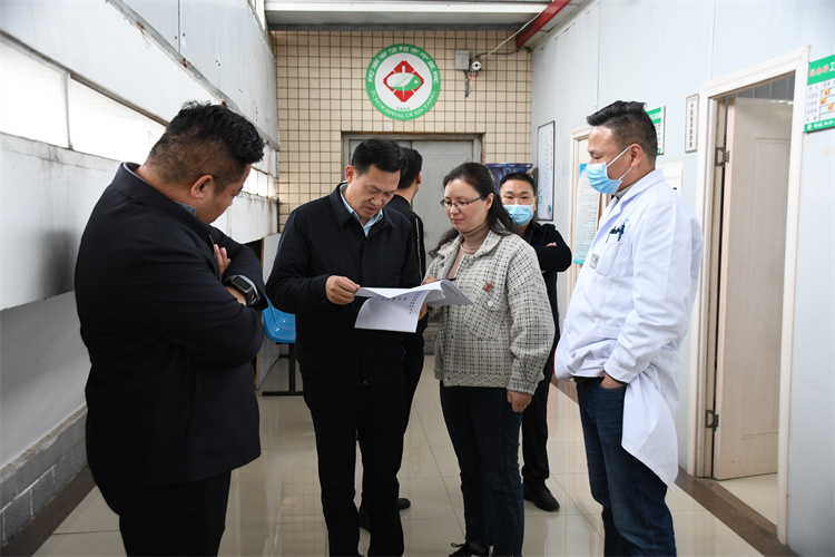 信陽市中醫(yī)院開展消防安全大檢查，筑牢安全“防火墻”